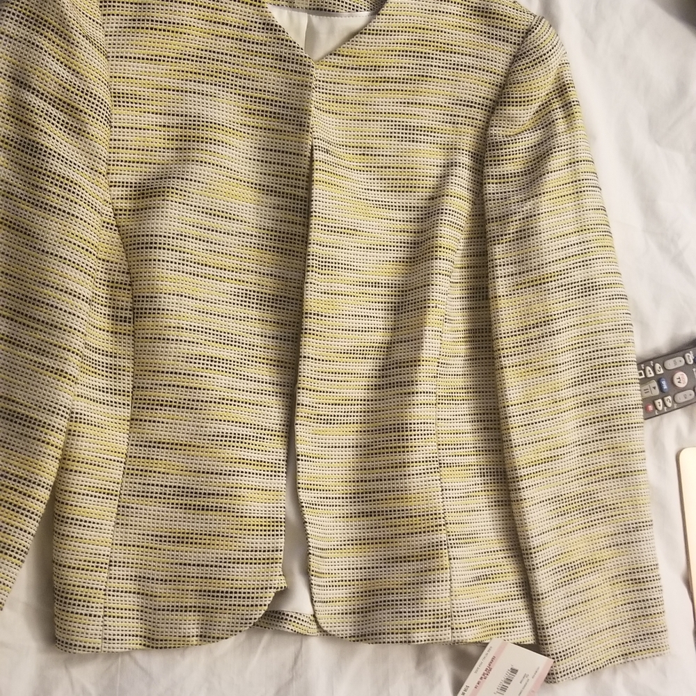 Suit Jacket - Picture 4 of 4